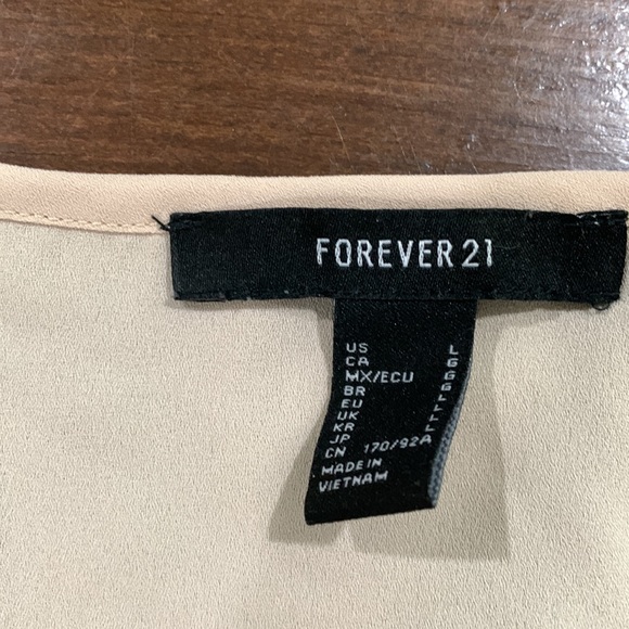 🌵3/$15 🌵 Blouse bundle / large - Picture 3 of 3